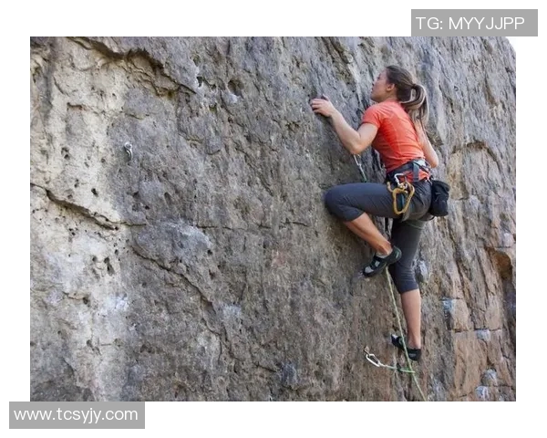 极限挑战与心灵探索：杨芳的极限运动人生之旅